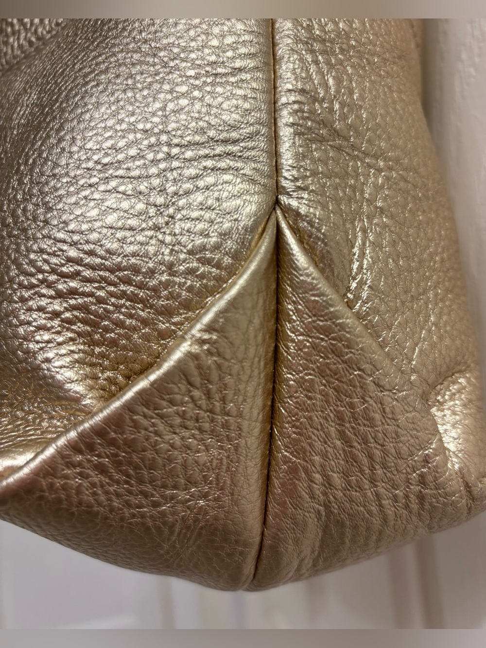 Michael Michael Kors Austin gold metallic leather hobo shoulder bag - Picture 7 of 13